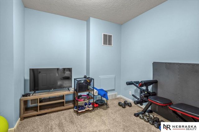 6711 S 185th Avenue, Omaha, NE 68135