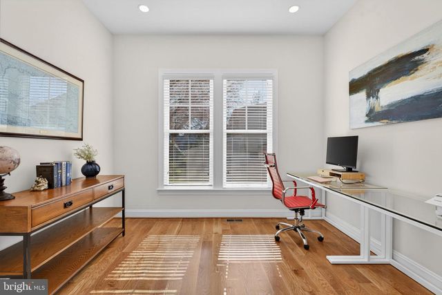 3105 OLIN DR, Falls Church, VA 22044