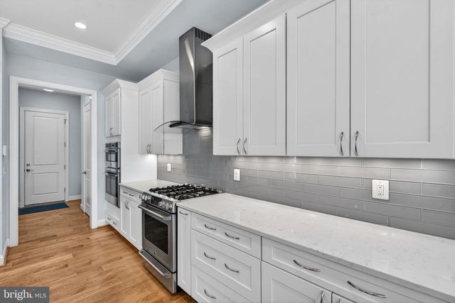 3105 OLIN DR, Falls Church, VA 22044