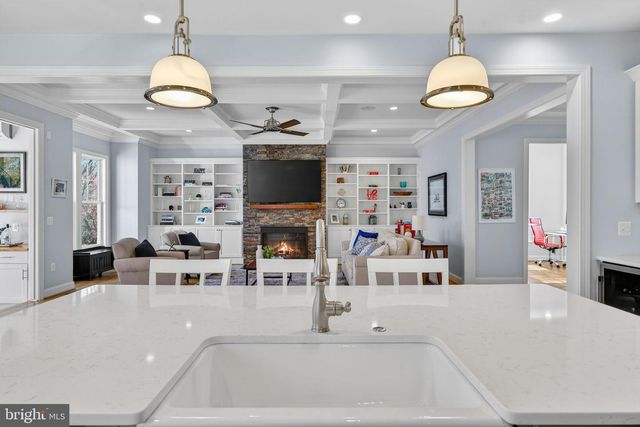 3105 OLIN DR, Falls Church, VA 22044