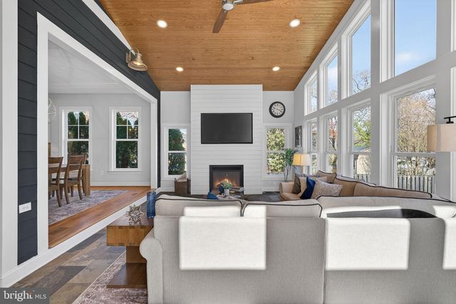 3105 OLIN DR, Falls Church, VA 22044