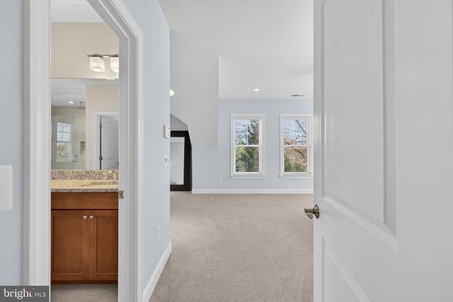 3105 OLIN DR, Falls Church, VA 22044