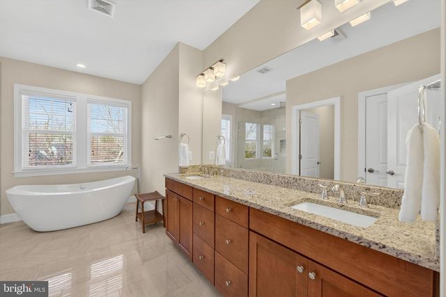 3105 OLIN DR, Falls Church, VA 22044