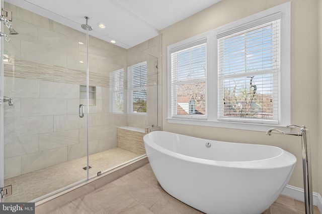 3105 OLIN DR, Falls Church, VA 22044