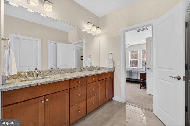 3105 OLIN DR, Falls Church, VA 22044