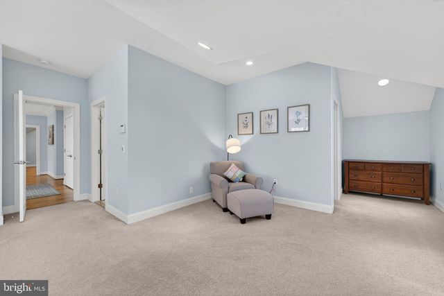 3105 OLIN DR, Falls Church, VA 22044