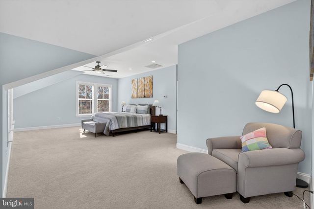 3105 OLIN DR, Falls Church, VA 22044