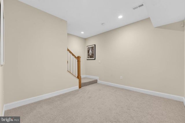 3105 OLIN DR, Falls Church, VA 22044
