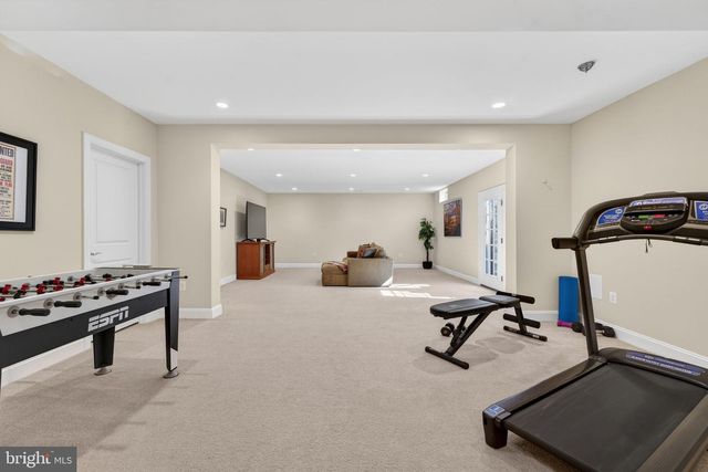 3105 OLIN DR, Falls Church, VA 22044