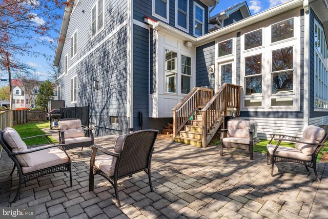 3105 OLIN DR, Falls Church, VA 22044