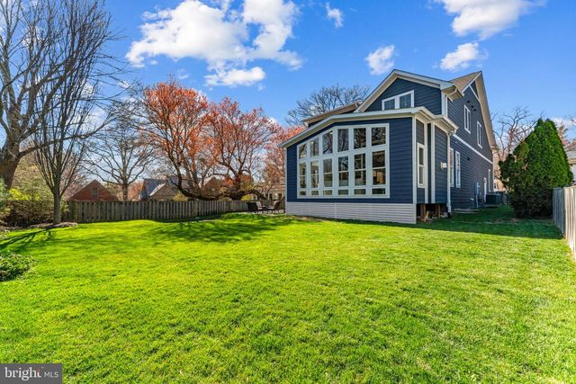 3105 OLIN DR, Falls Church, VA 22044