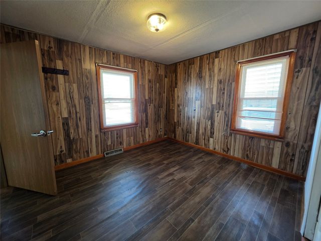 2352 FAIRMOUNT Parkway, Erie, PA 16510
