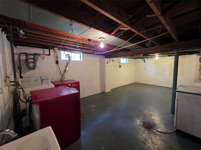 2352 FAIRMOUNT Parkway, Erie, PA 16510