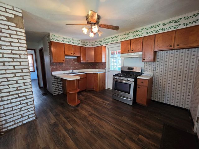2352 FAIRMOUNT Parkway, Erie, PA 16510