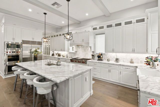 592 30th Street, Manhattan Beach, CA 90266