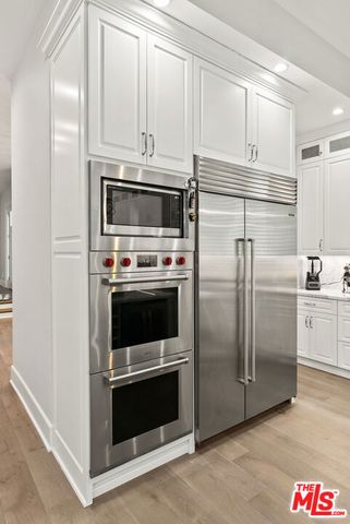 592 30th Street, Manhattan Beach, CA 90266