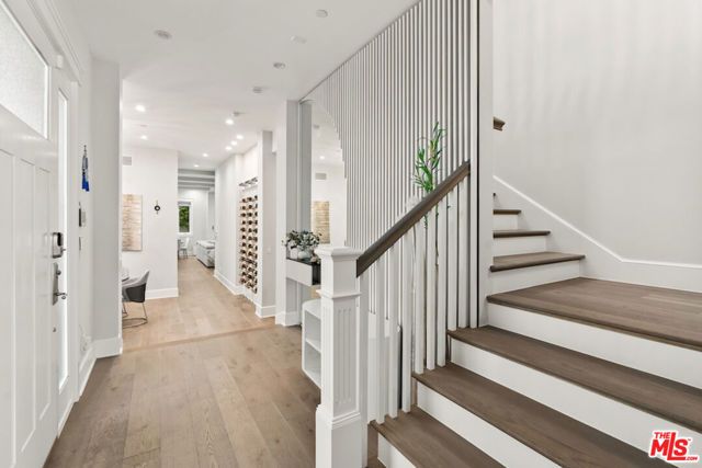 592 30th Street, Manhattan Beach, CA 90266