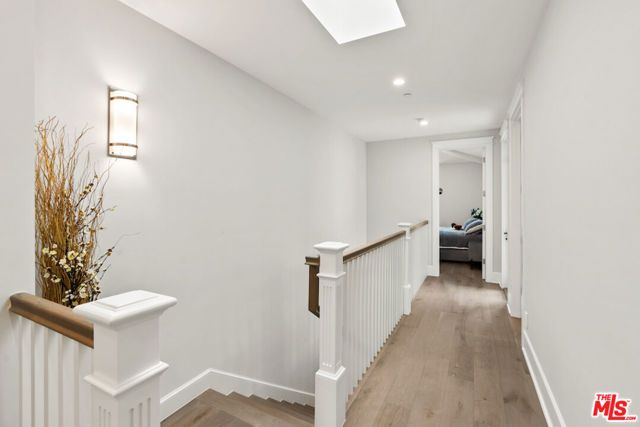 592 30th Street, Manhattan Beach, CA 90266