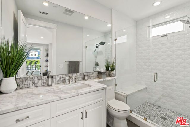 592 30th Street, Manhattan Beach, CA 90266