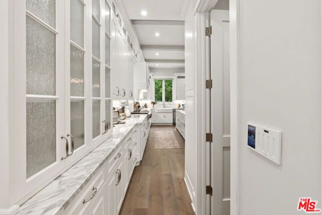 592 30th Street, Manhattan Beach, CA 90266