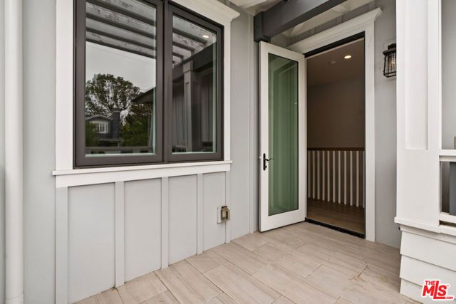 592 30th Street, Manhattan Beach, CA 90266