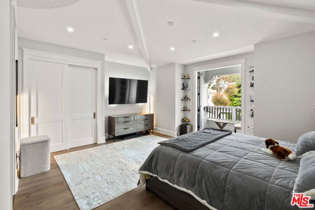 592 30th Street, Manhattan Beach, CA 90266
