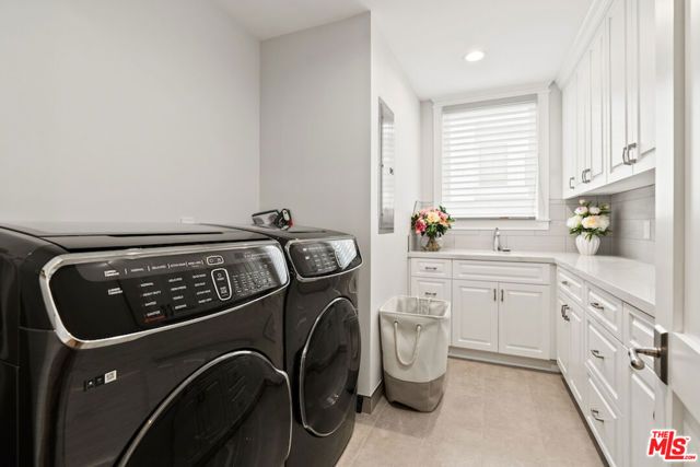 592 30th Street, Manhattan Beach, CA 90266