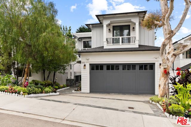 592 30th Street, Manhattan Beach, CA 90266