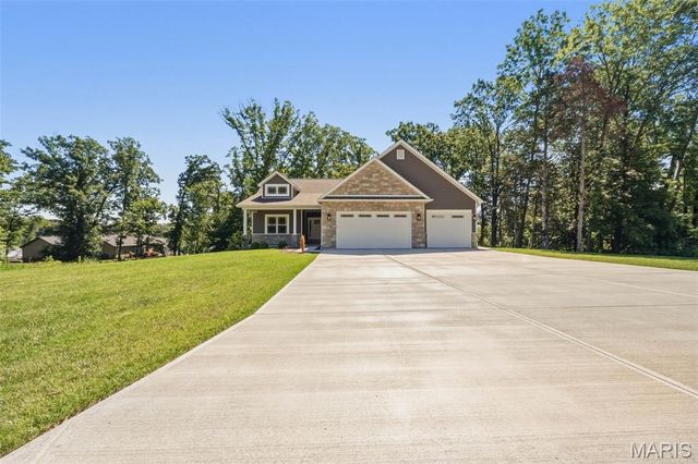 442 Shady Trail Drive, Troy, MO 63379