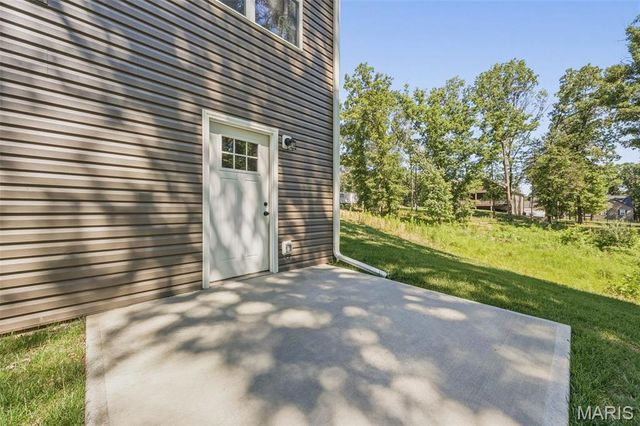 442 Shady Trail Drive, Troy, MO 63379