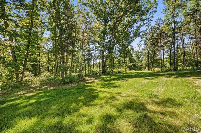 442 Shady Trail Drive, Troy, MO 63379
