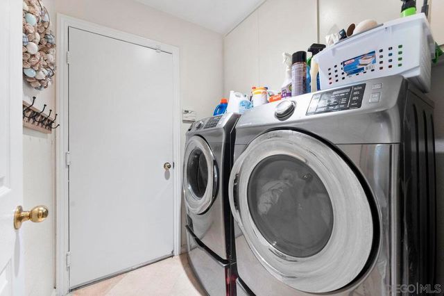 9942 Theresa Ln, Santee, CA 92071