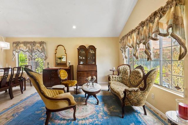 9942 Theresa Ln, Santee, CA 92071