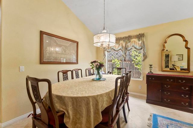 9942 Theresa Ln, Santee, CA 92071