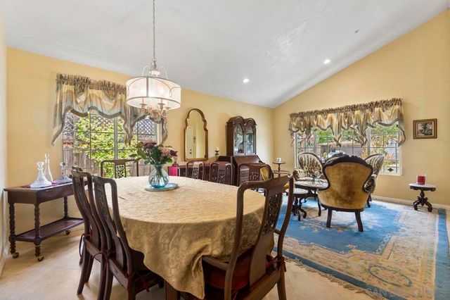 9942 Theresa Ln, Santee, CA 92071