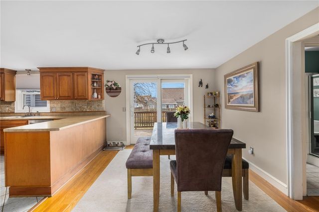 55 Mayflower Drive, Cranston, RI 02905