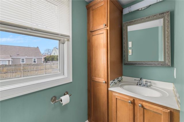 55 Mayflower Drive, Cranston, RI 02905