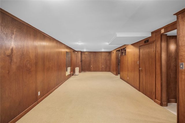 55 Mayflower Drive, Cranston, RI 02905