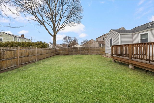 55 Mayflower Drive, Cranston, RI 02905