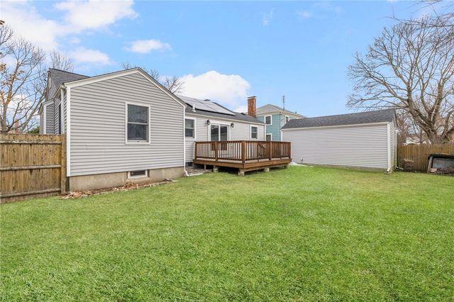 55 Mayflower Drive, Cranston, RI 02905