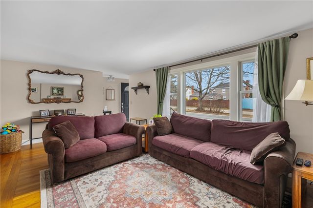 55 Mayflower Drive, Cranston, RI 02905