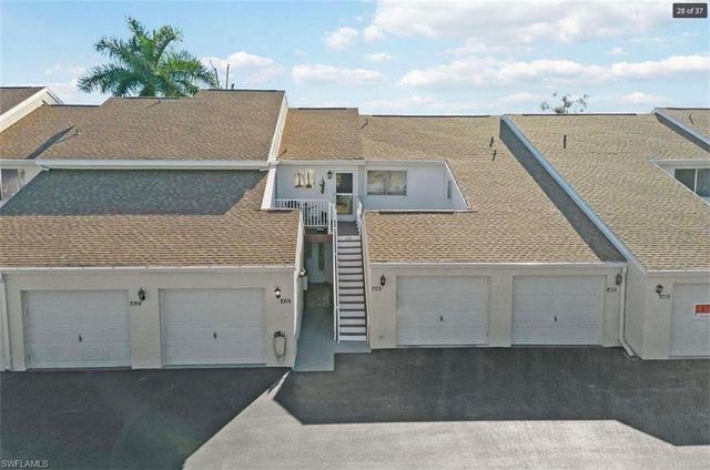 476 Bristle Cone LN # 39, Naples, FL 34113