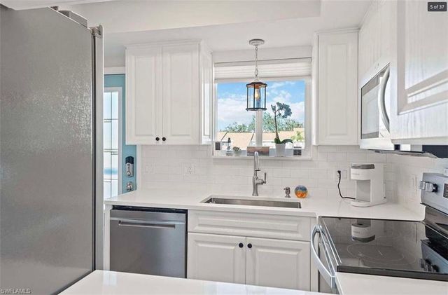 476 Bristle Cone LN # 39, Naples, FL 34113