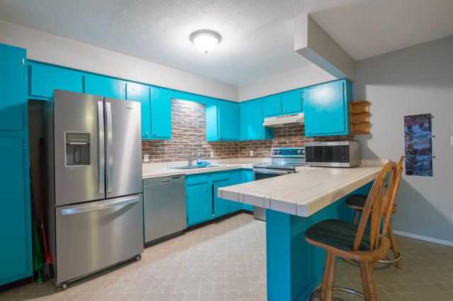5550 Evergreen Avenue, Portage, IN 46368