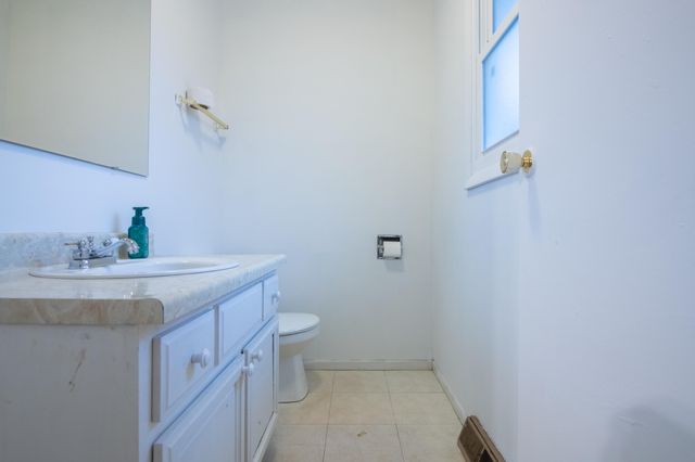 5550 Evergreen Avenue, Portage, IN 46368