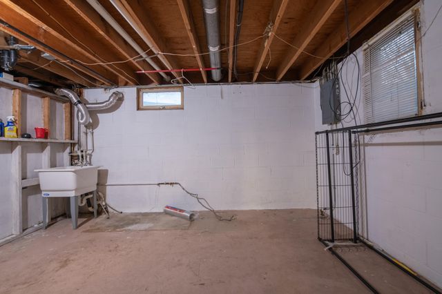 5550 Evergreen Avenue, Portage, IN 46368