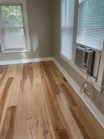 507 Texas Ave B, Austin, TX 78705