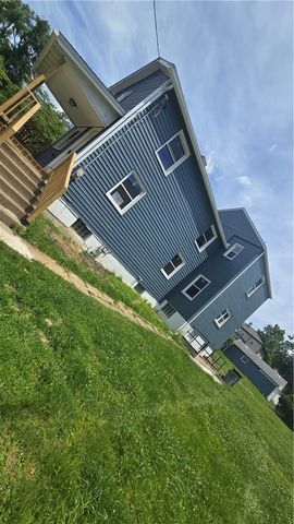 820 4th St, Oakmont, PA 15139
