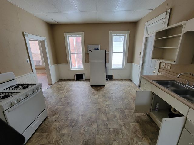 2431 Fox Avenue, Fort Wayne, IN 46807