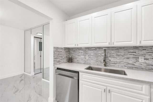 242 Tilford L L, Deerfield Beach, FL 33442